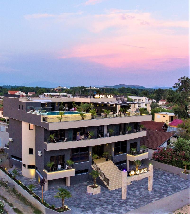 Am Palace Ulcinj Exterior photo